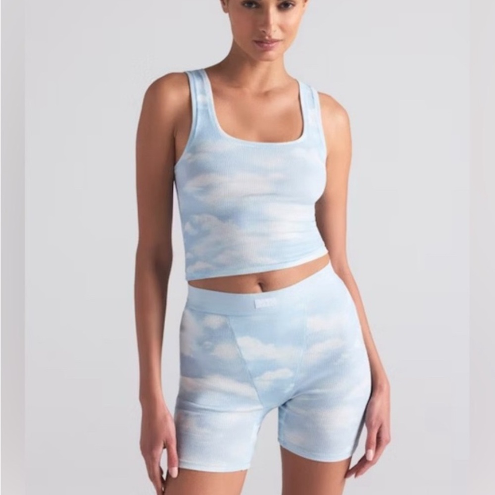 NWOT skims set- cloud print - ribbed boxers and tank sold out print!